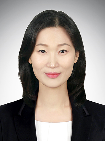 이선영 교수